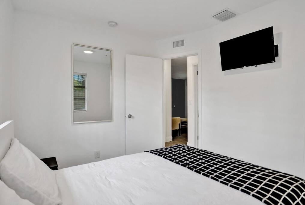 Elegant 2bd Home, West Palm Beach, Steps To Appartement