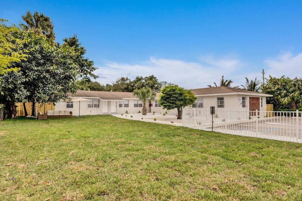 Elegant 2bd Home, West Palm Beach, Steps To *