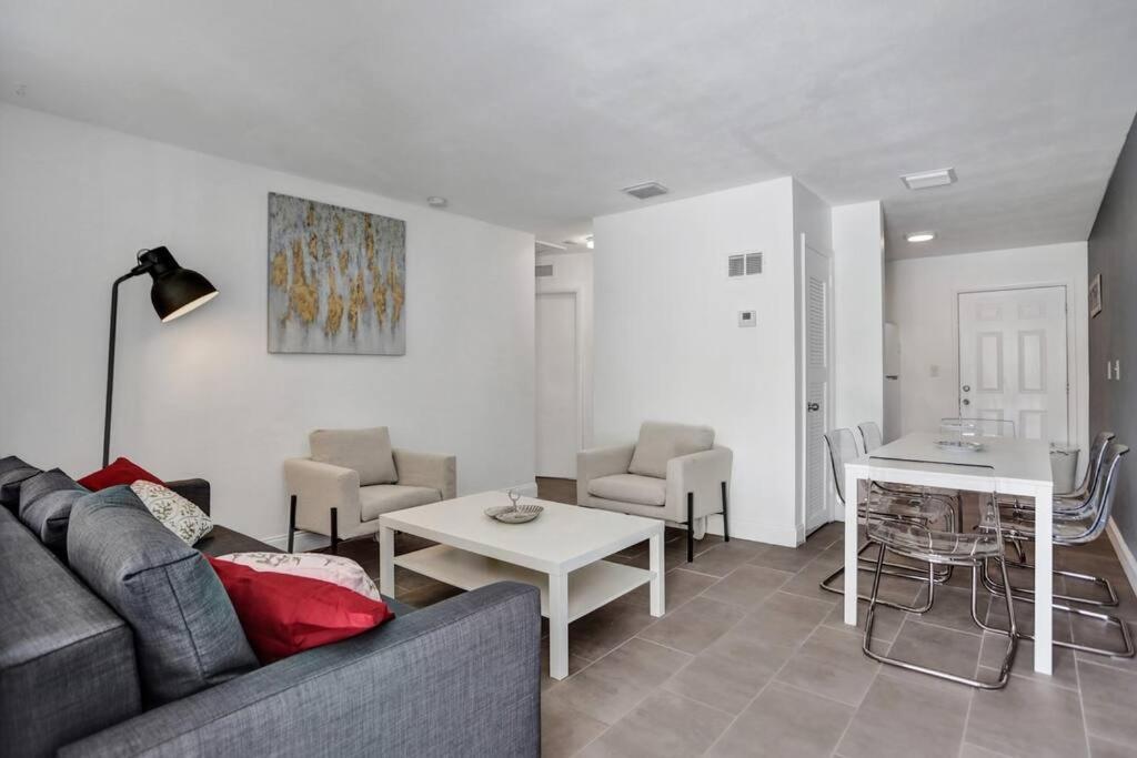 Appartement Elegant 2bd Home, West Palm Beach, Steps To *