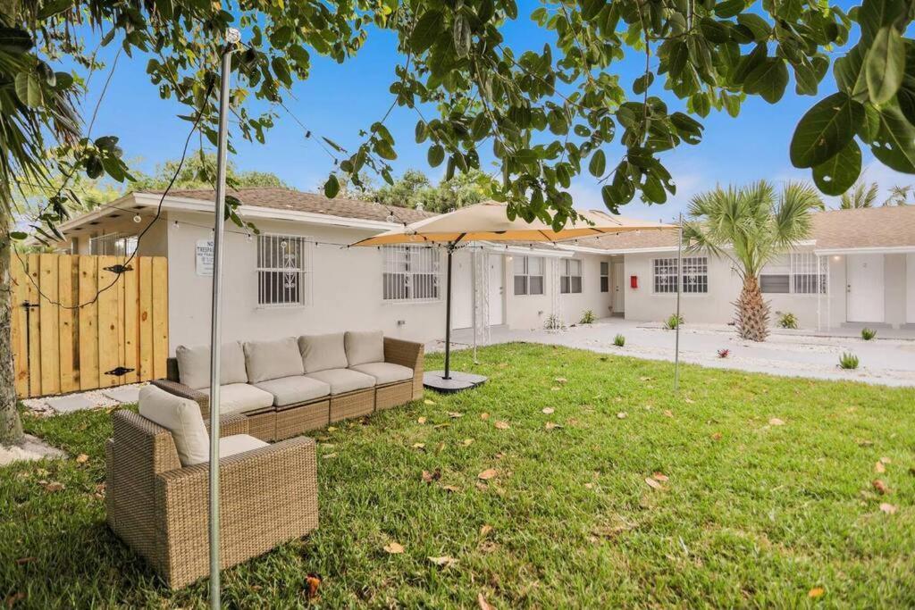 Elegant 2bd Home, West Palm Beach, Steps To